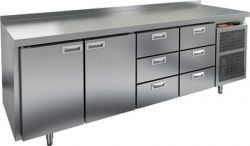 Стол с морозильный шкафом Hicold Sn 1133/Bt – купить в RuOborudovanie.ru с доставкой до двери Купить стол с морозильный шкафом hicold sn 1133/bt – цена от завода, доставка до двери | RuOborudovanie.ru